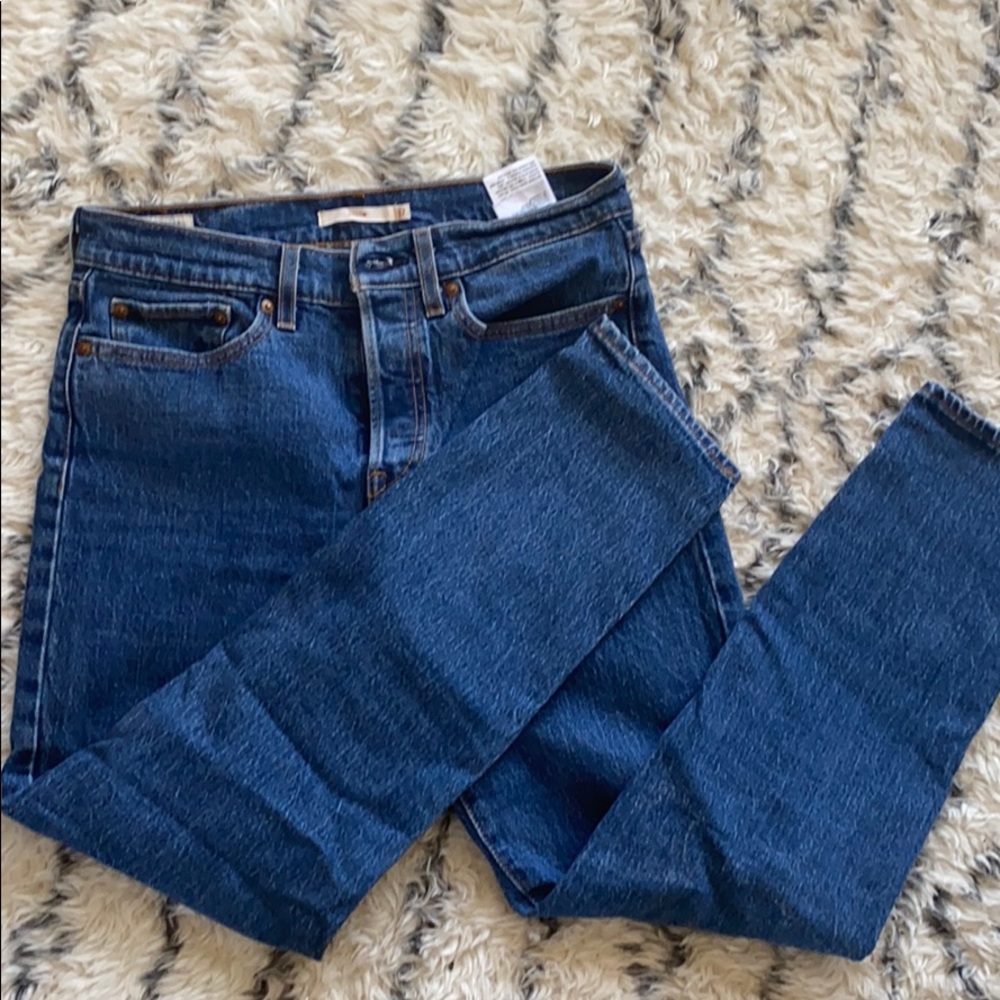 Levi’s Wedgie Fit Ankle Jean